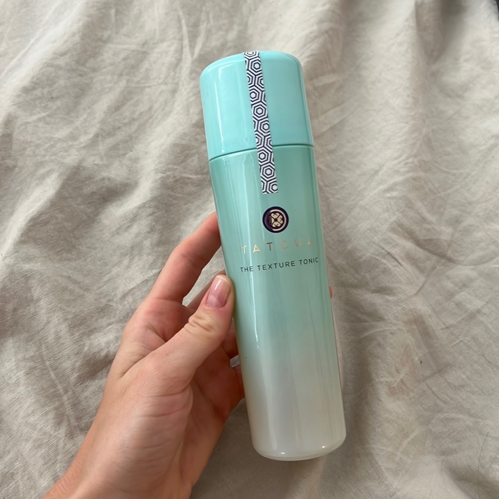 Tatcha THE TEXTURE TONIC
Liquid Exfoliating Treatment